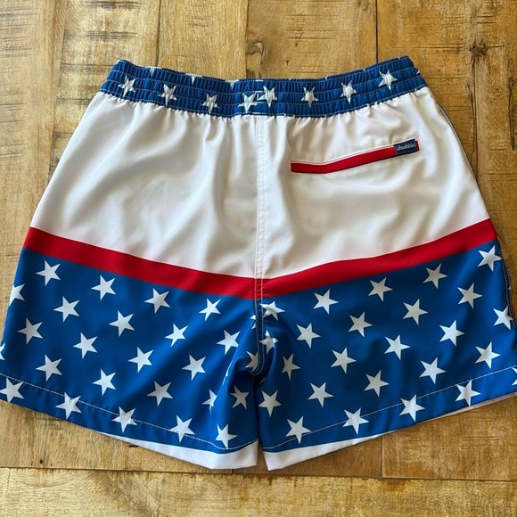 NWOT Chubbies men’s patriotic swim trunks size Medium - Picture 4 of 5
